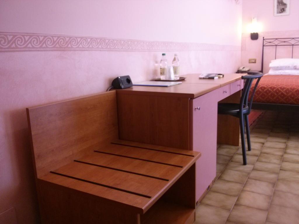 Hotel Astoria Tabiano Terme Quarto foto