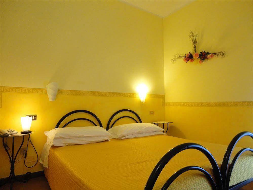 Hotel Astoria Tabiano Terme Exterior foto